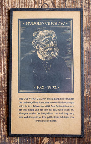 Historisches Schild von Dr. Rudolf Virchow